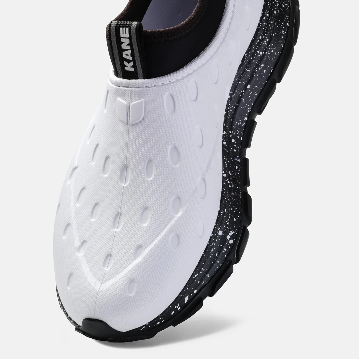 Revive AC - White / Black - Image 4